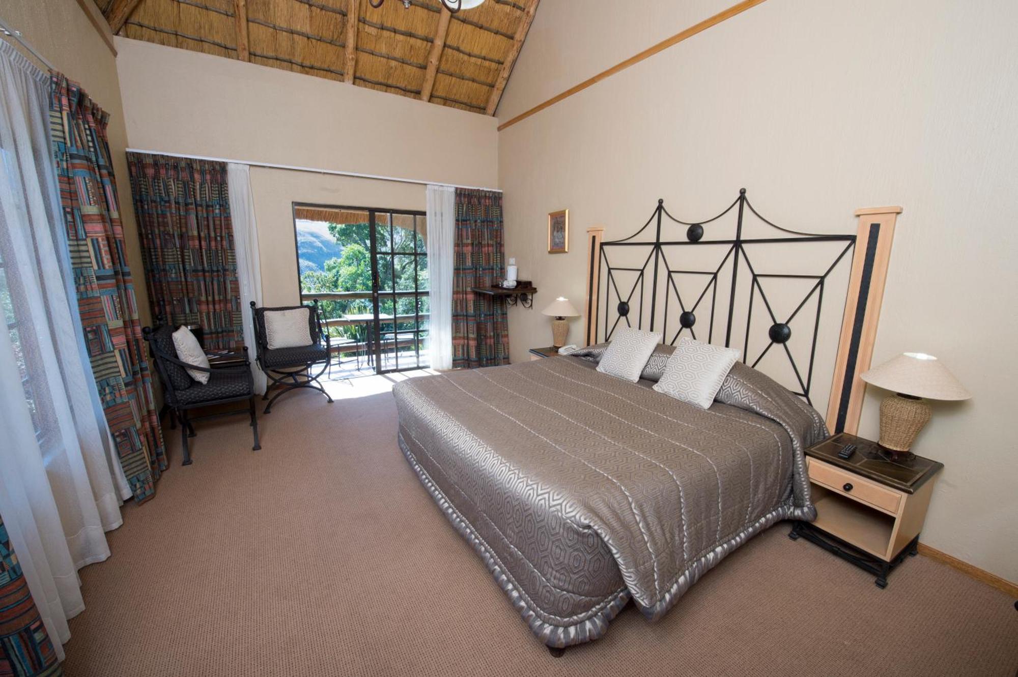 Cathedral Peak Hotel Winterton Exterior foto